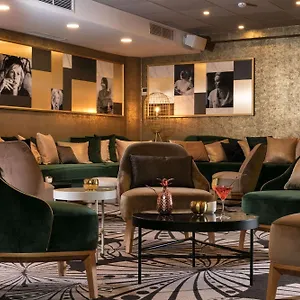 Niepce Paris, Curio Collection By Hilton Parigi